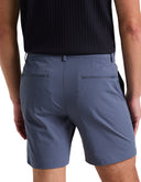 Short Tech Stretch Dark Sapphire con Bolsillos Frontales y Traseros