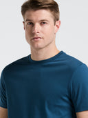 Playera Azul Wing Teal con Cuello Redondo y Manga Corta