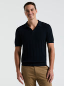 Polo Tipo Sweater Azul Dark Sapphire con Rayas Mesh y Cuello Abierto
