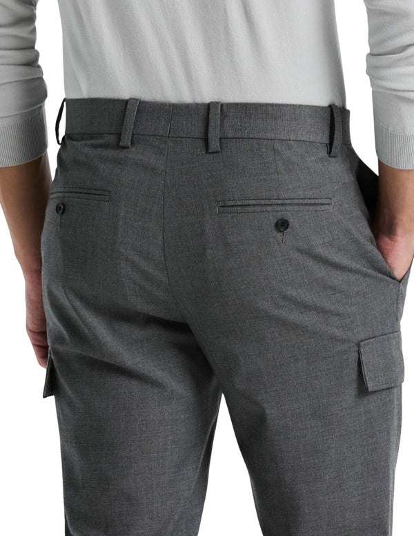 Pantalón Cargo Gris Lava Smoke con Corte Slim y Bolsillos Laterales