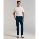 Pantalón Chino Hybrid Commuter Slim Tapered Color Sailor Blue