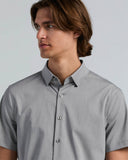 Camisa Slim Fit de manga corta con tejido elástico