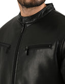 Chamarra Negra Tipo Action Leather Con Cierre Completo