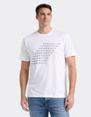 Playera Bright White con con Logo Texturizado