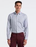 Camisa Slim Fit Azul Claro con Microtextura y Cuello Expandible