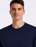 Playera Azul Dark Sapphire de Algodón con Logo Bold y Cuello Redondo