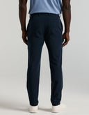 Pantalón Chino Dark Sapphire Slim Tapered Hybrid Stretch