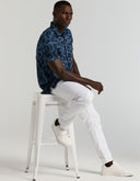 Camisa Floral Dark Sapphire Lino Blend Manga Corta
