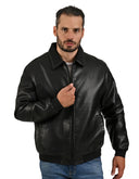 Chamarra Negra Tipo Action Leather con Cuello Clásico